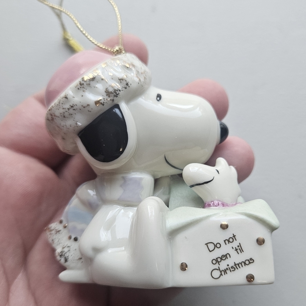 NEW In Box Lenox Vintage 2003 Classics UFS Snoopy Christmas Ornament